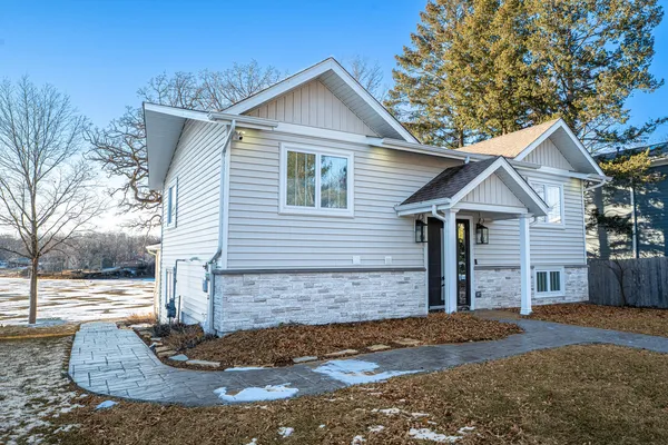 $820,000 | 1590 Lake Holiday Drive, Lake Holiday, IL 60548