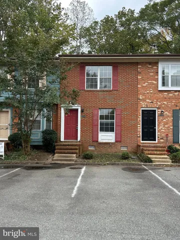 front view of house with a yard