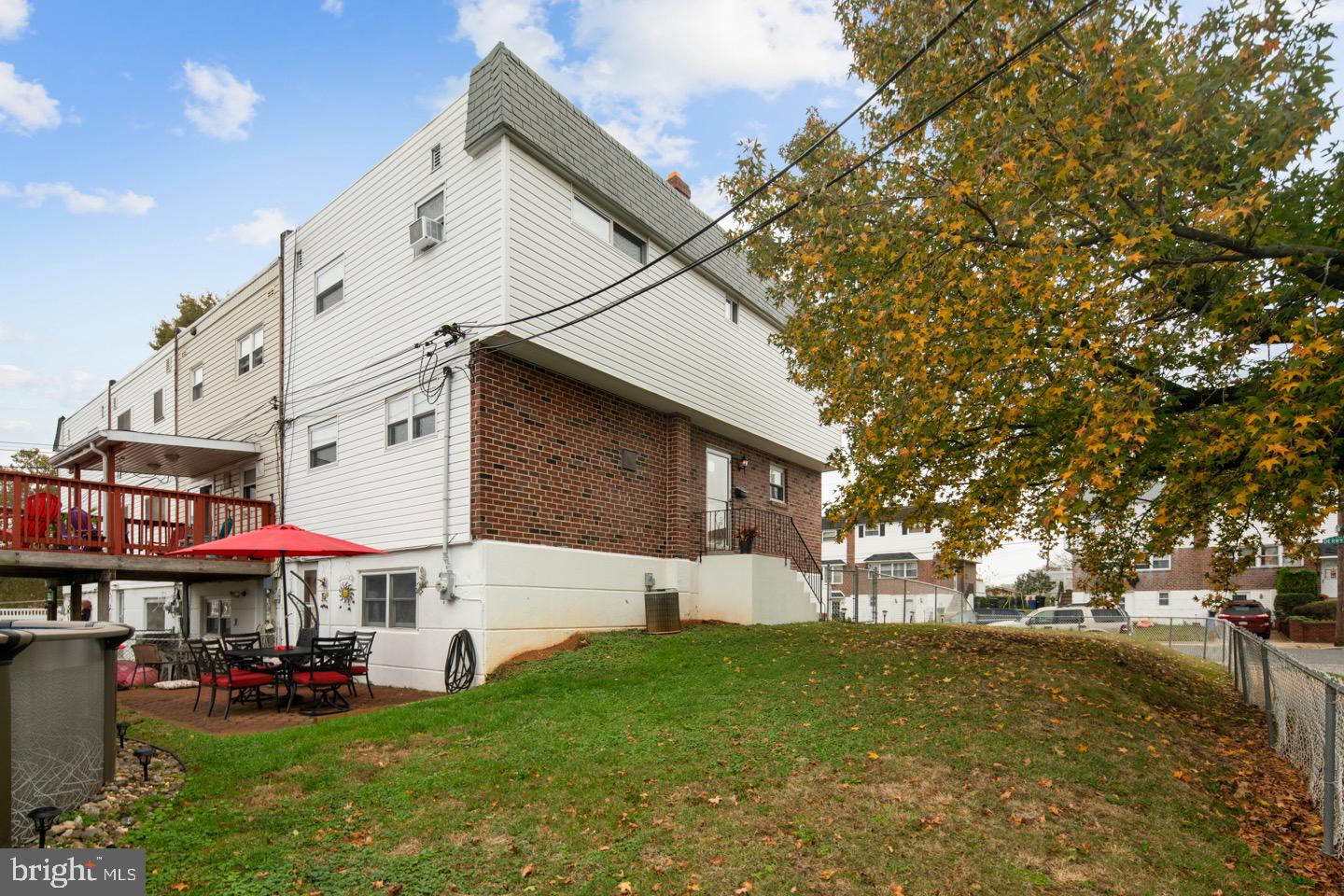 3115 Derry Road Philadelphia, PA 19154 - Photo 4 of 27 Gallery Image 4