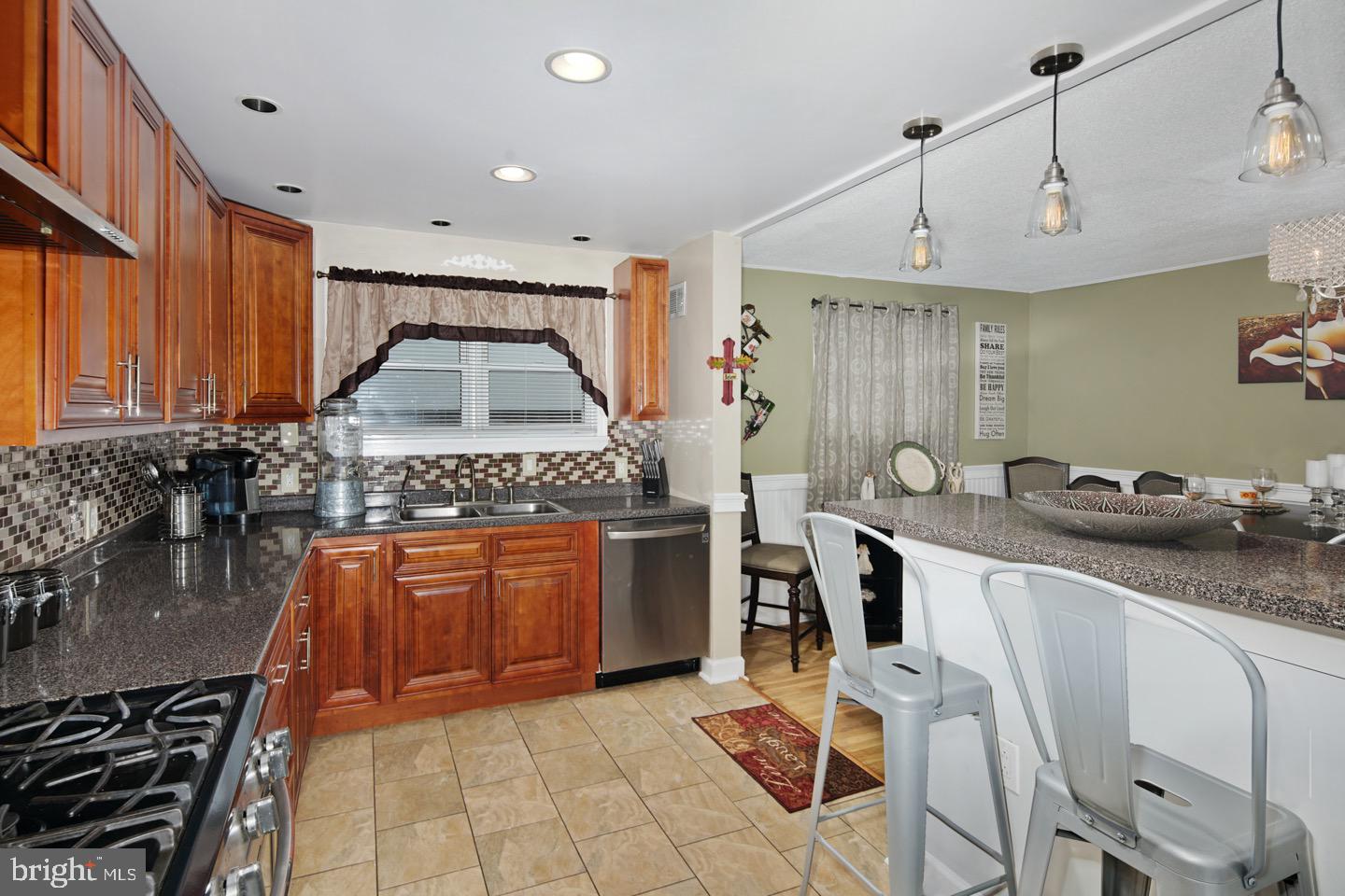 3115 Derry Road Philadelphia, PA 19154 - Photo 7 of 27 Gallery Image 7