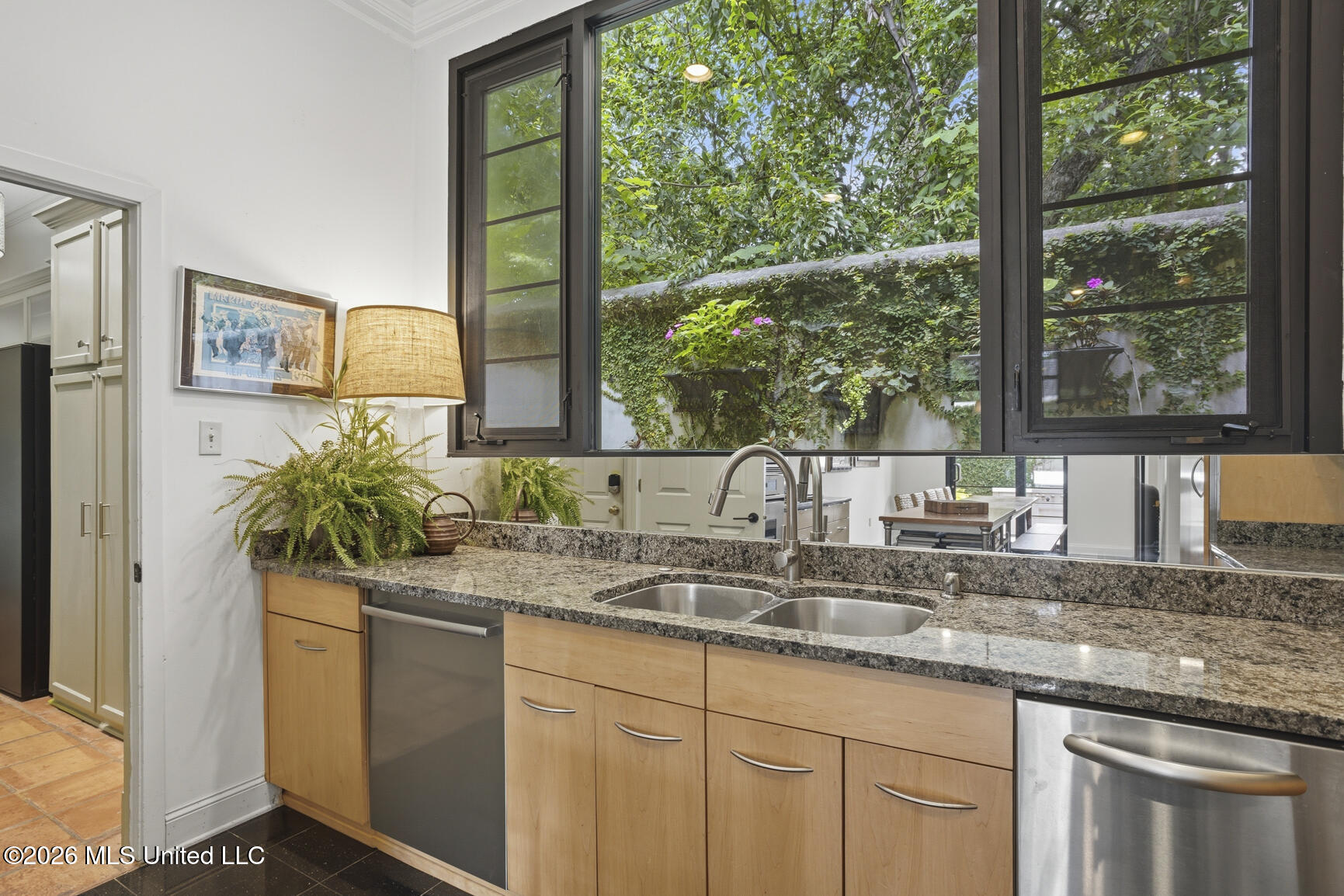 1 Carlyle Place Jackson, MS 39216 - Photo 8 of 27 8