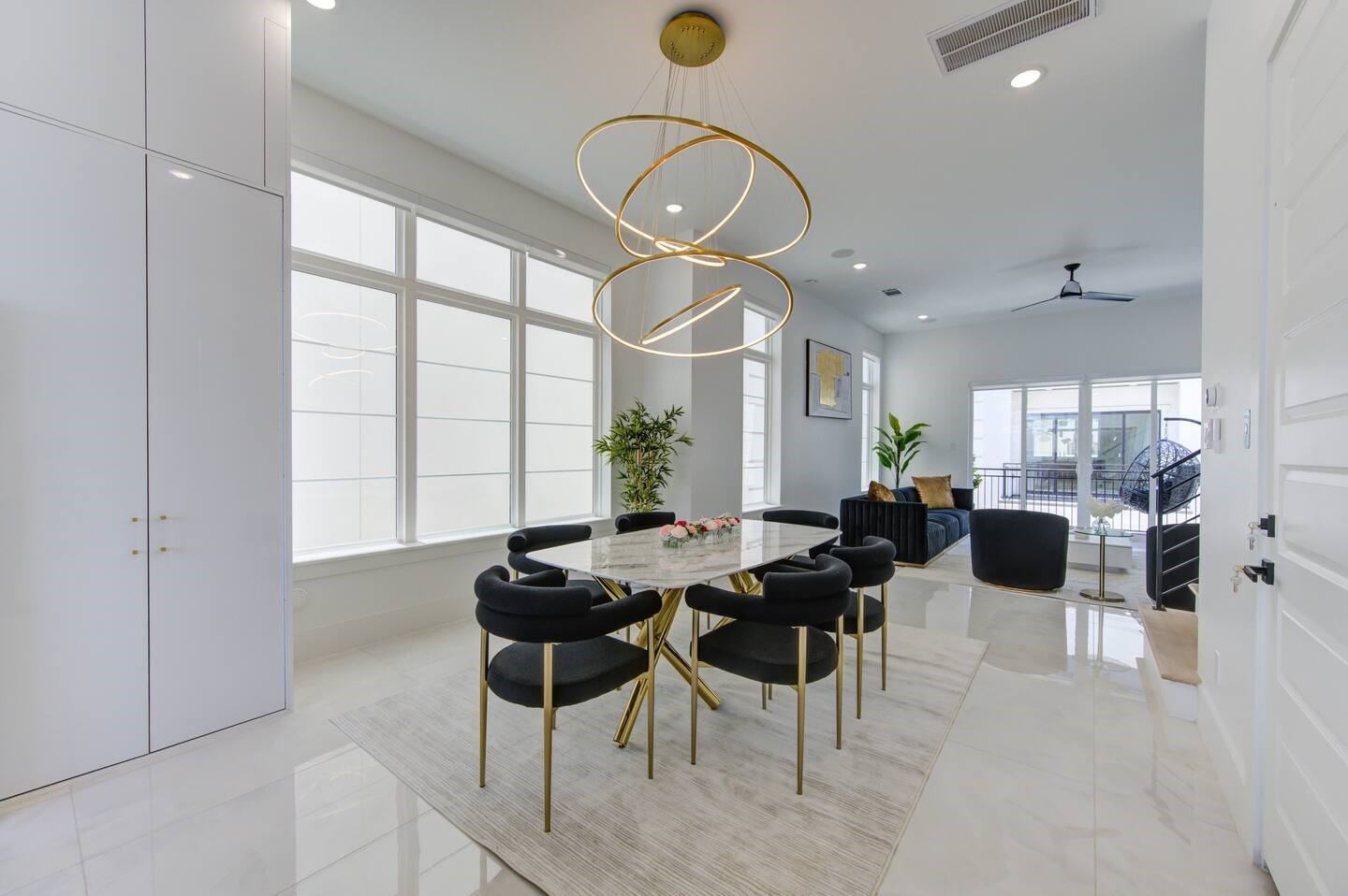 5702 Fairdale Lane, Unit C Houston, TX 77057 - Photo 15 of 47 a dinning room with kitchen island furniture and a large window
