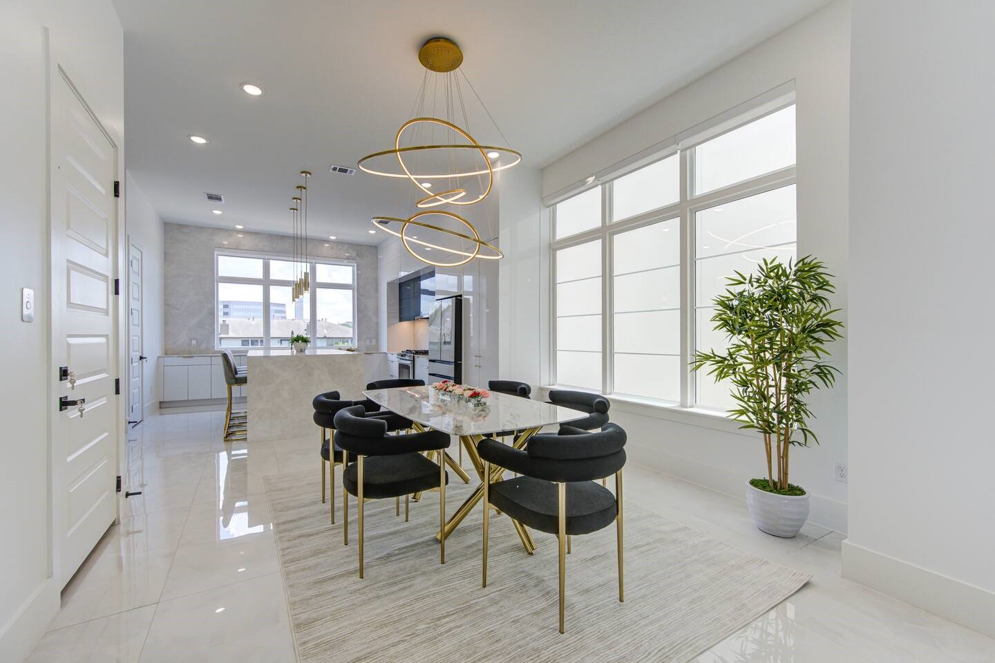 5702 Fairdale Lane, Unit C Houston, TX 77057 - Photo 16 of 47 a view of a livingroom with furniture window and wooden floor