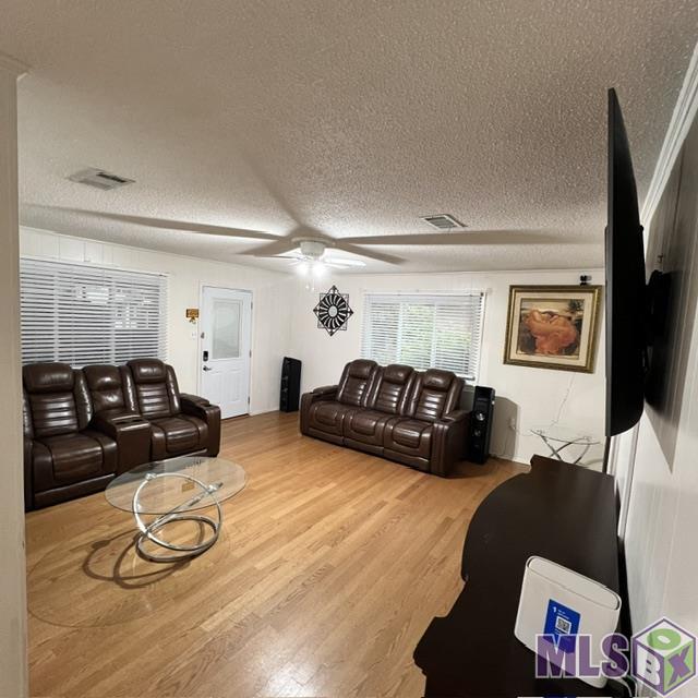 9410 Vienna Avenue Baton Rouge, LA 70810 - Photo 1 of 3