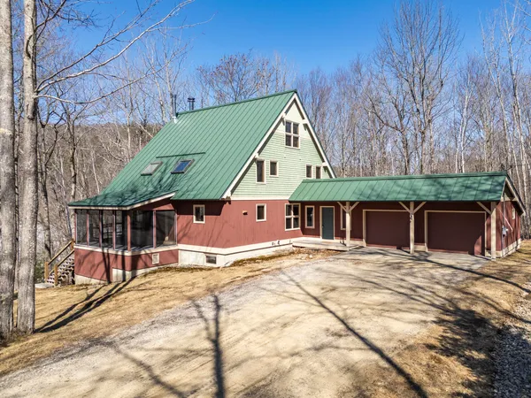 $1,499,000 | 116 South Pond Shore Lane, Greenwood, ME 04255