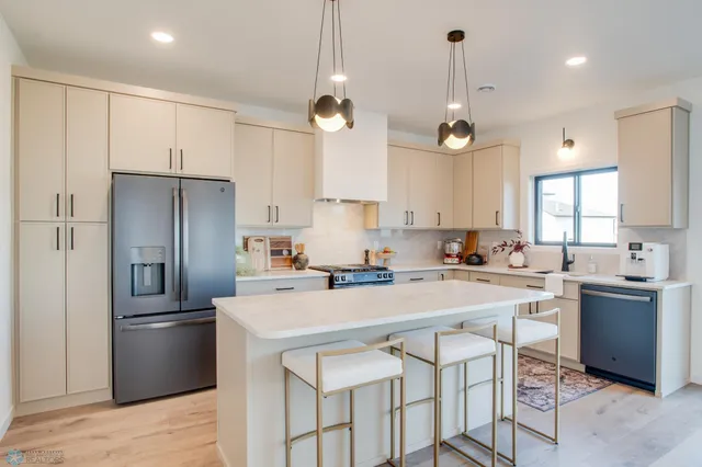 $399,900 | 6163 Martin Lane West, West Fargo, ND 58078