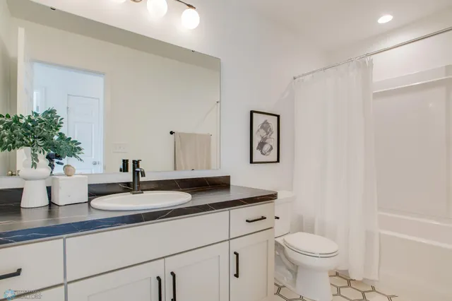 $399,900 | 6163 Martin Lane West, West Fargo, ND 58078