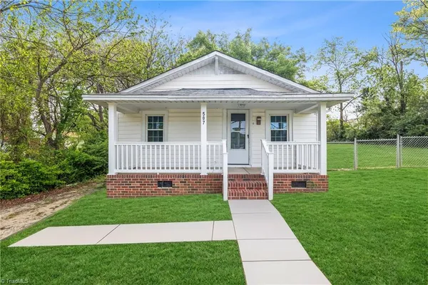 $1,200 | 507 Law Street, Greensboro, NC 27401