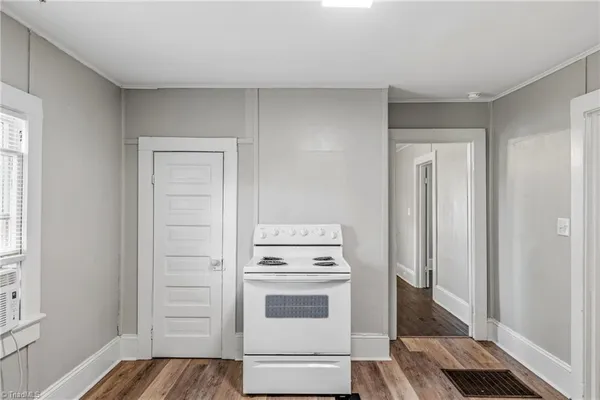 $1,200 | 507 Law Street, Greensboro, NC 27401