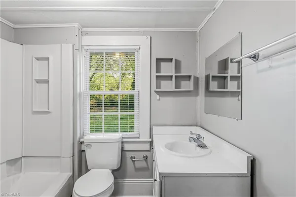 $1,200 | 507 Law Street, Greensboro, NC 27401