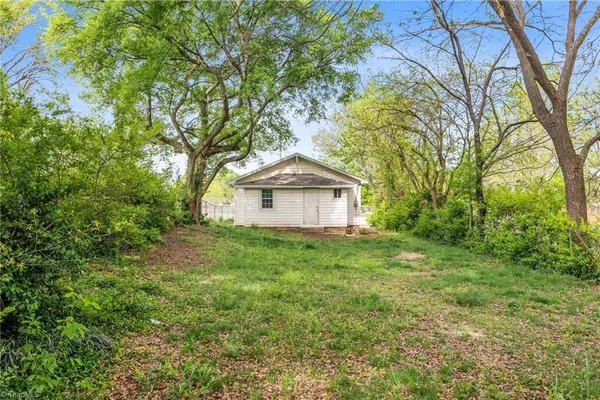 $1,200 | 507 Law Street, Greensboro, NC 27401