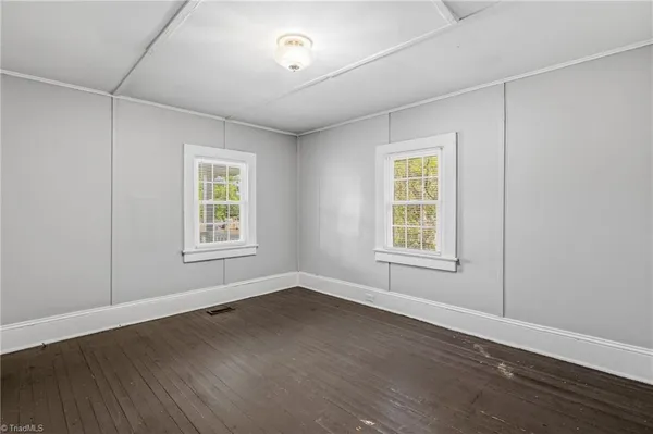 $1,200 | 507 Law Street, Greensboro, NC 27401