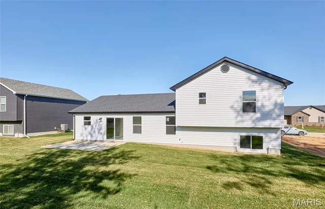 $309,900 | 28719 Woodland Heights Drive, Warrenton, MO 63383