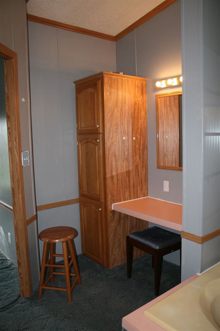 225 Standish Steel Road Bedford, IN 47421 - Photo 17 of 23 Gallery Image 17