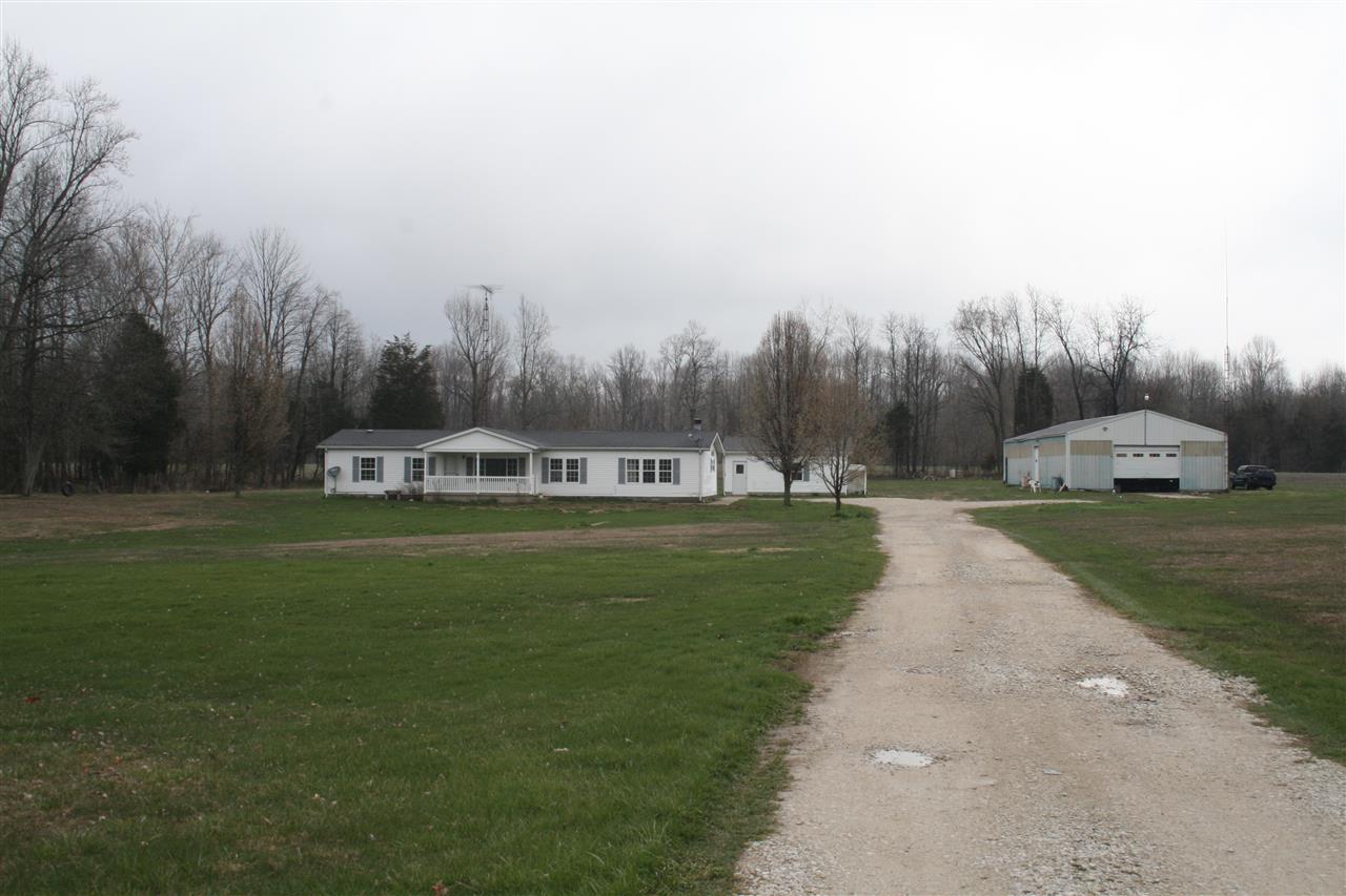 225 Standish Steel Road Bedford, IN 47421 - Photo 4 of 23 Gallery Image 4