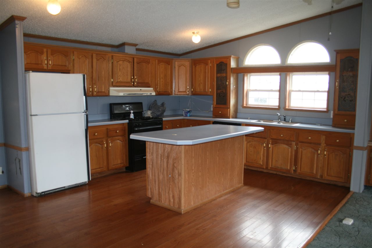 225 Standish Steel Road Bedford, IN 47421 - Photo 7 of 23 Gallery Image 7