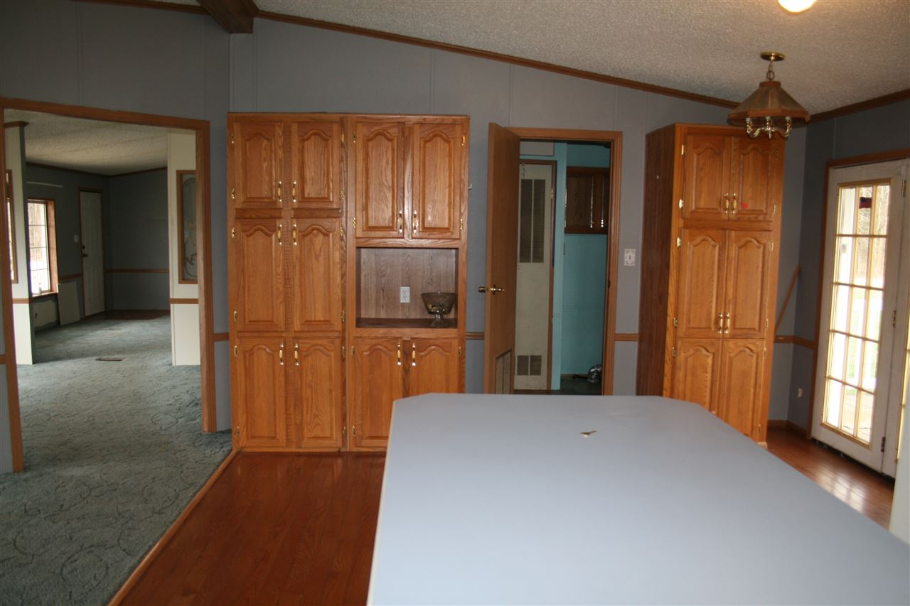 225 Standish Steel Road Bedford, IN 47421 - Photo 8 of 23 Gallery Image 8