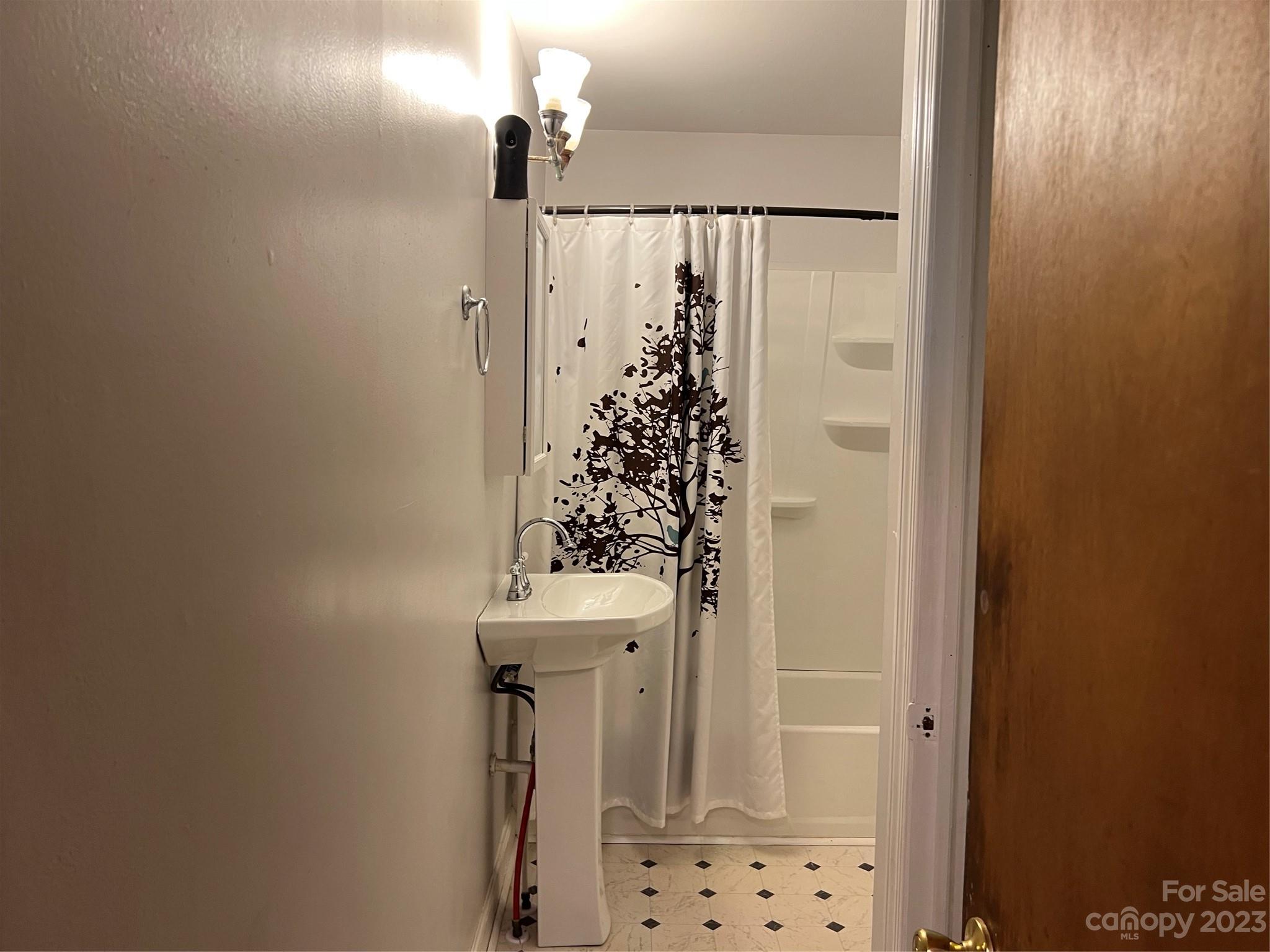 4982 Tabernacle Road Lancaster, SC 29720 - Photo 15 of 22 a bathroom with a shower