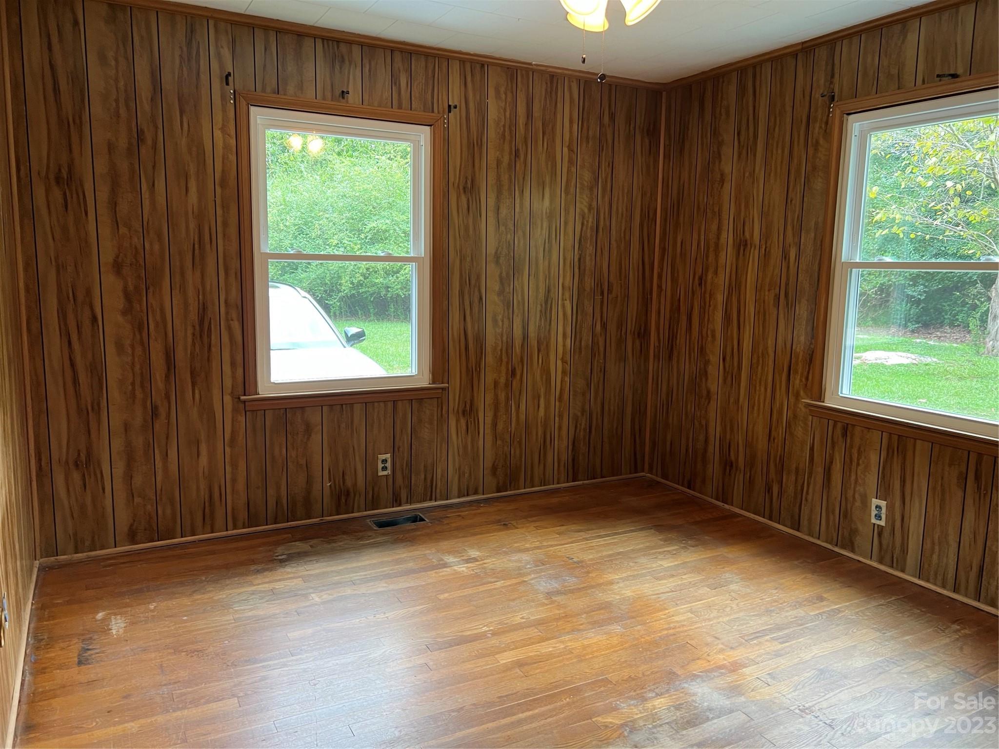 4982 Tabernacle Road Lancaster, SC 29720 - Photo 21 of 22 an empty room with a window
