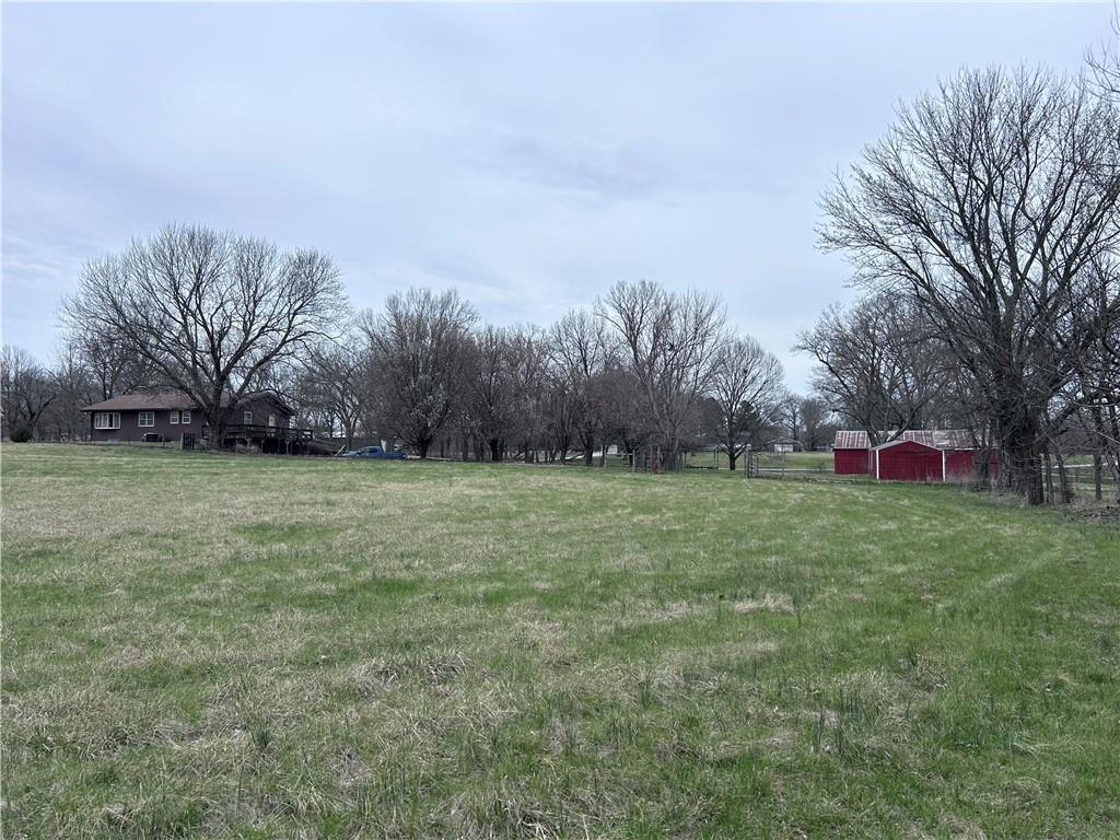 835 North 1710th Road Lawrence, KS 66049 - Photo 14 of 33