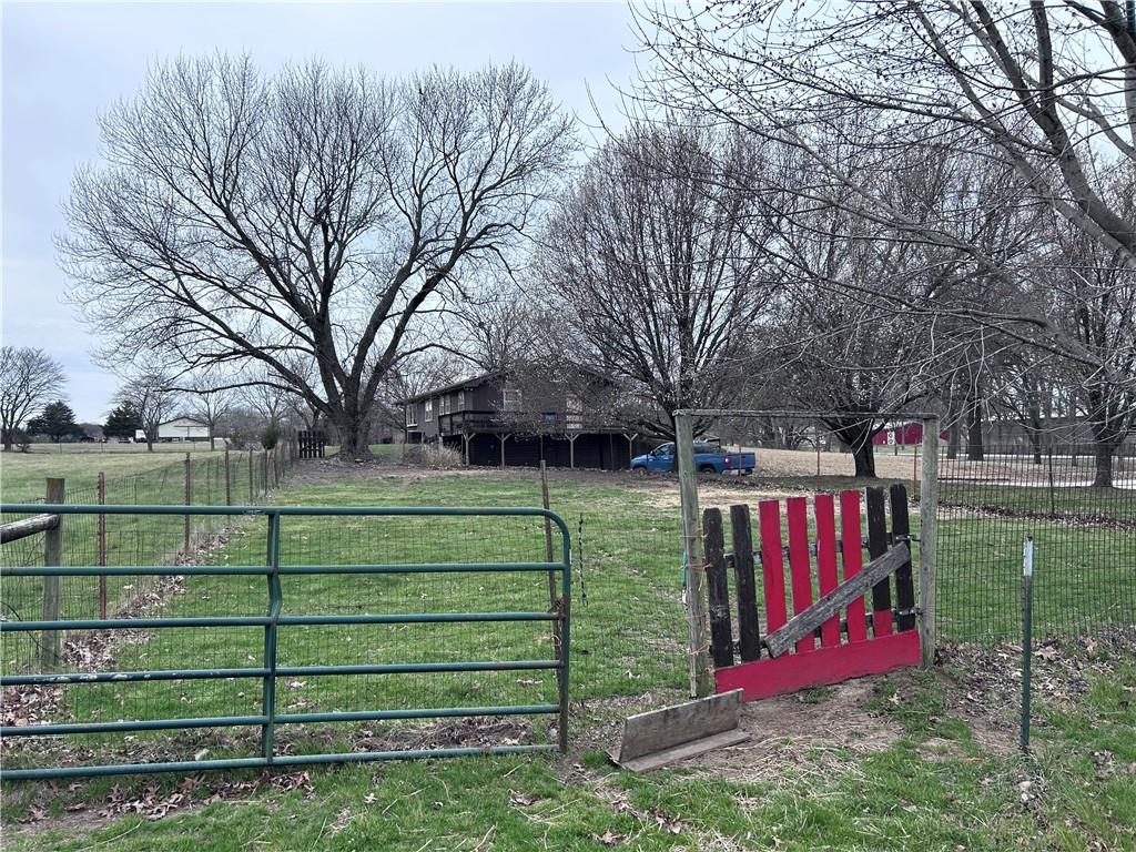 835 North 1710th Road Lawrence, KS 66049 - Photo 18 of 33