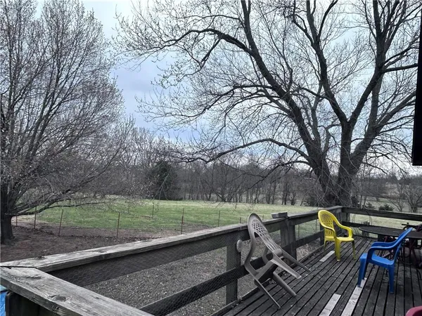 $385,000 | 835 North 1710th Road, Lawrence, KS 66049