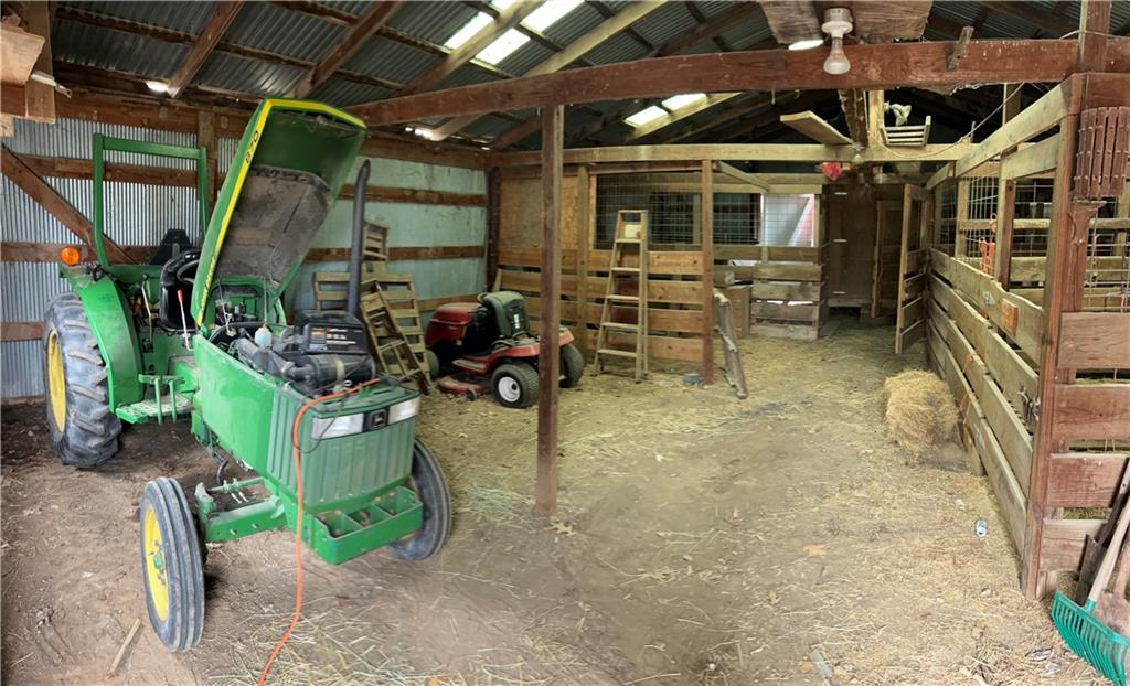 835 North 1710th Road Lawrence, KS 66049 - Photo 6 of 33