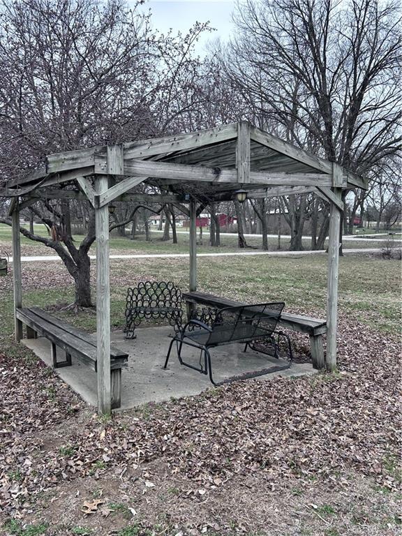 835 North 1710th Road Lawrence, KS 66049 - Photo 9 of 33