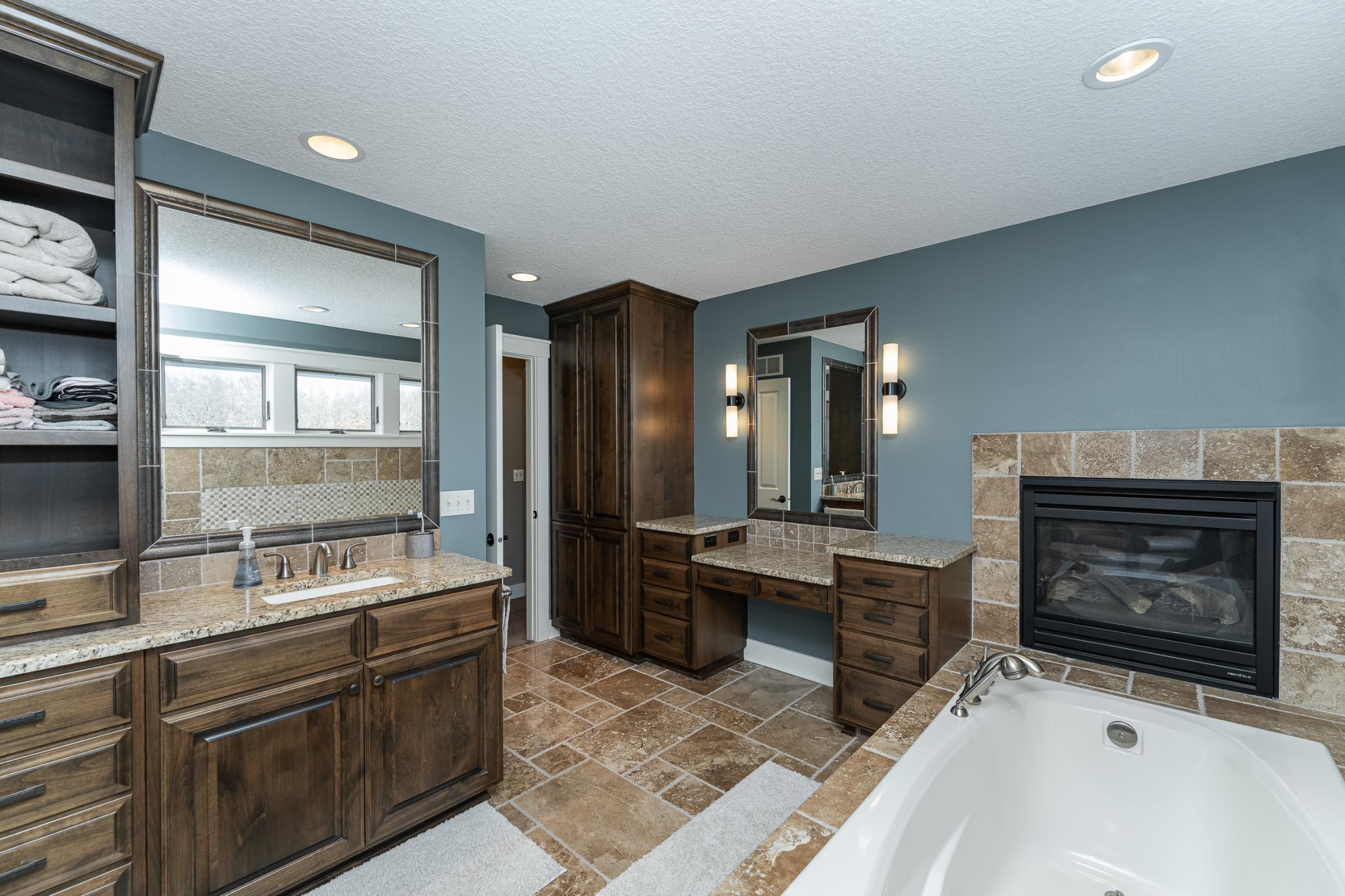 4243 Mayo Woodlands Road Southwest Rochester, MN 55902 - Photo 30 of 46 Gallery Image 30