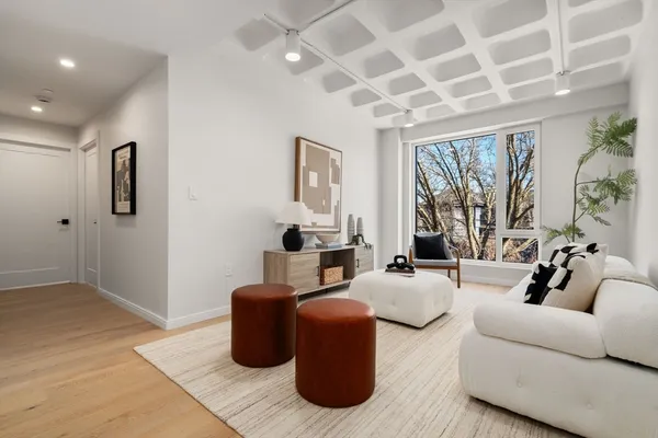 $979,000 | 125 Lowell Street, Unit 202, Somerville, MA 02143