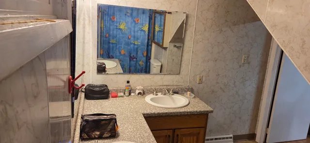 $184,900 | 4411 10th Street, Menominee, MI 49858