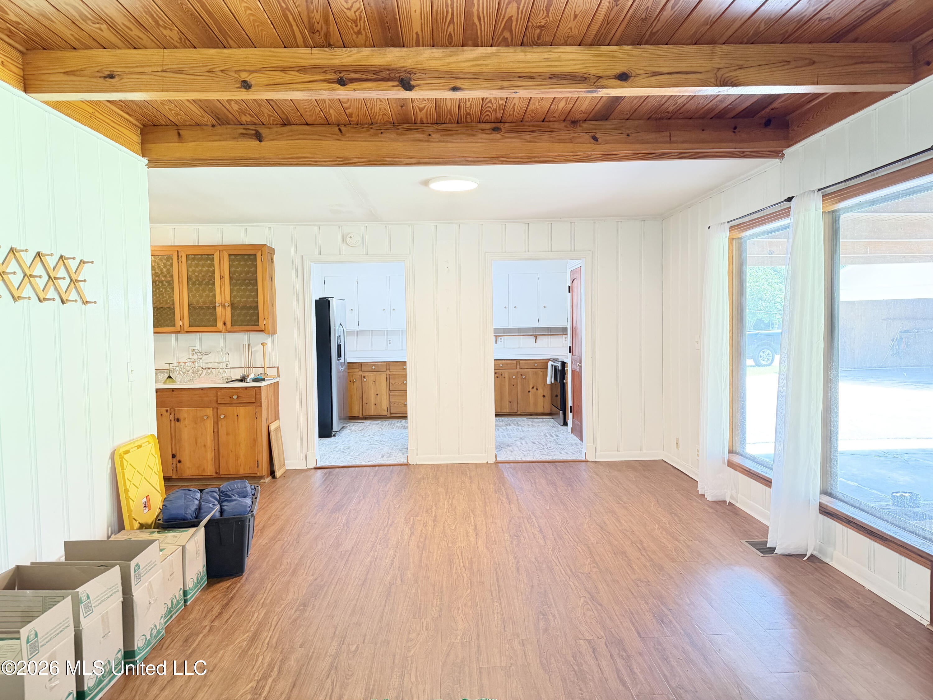 1640 Old Bay Springs Road Laurel, MS 39440 - Photo 11 of 38 Great Room 3
