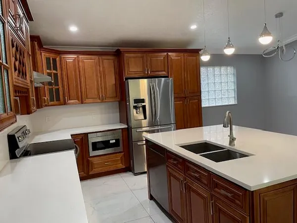 $3,600 | 6352 Northwest 36th Avenue, Coconut Creek, FL 33073