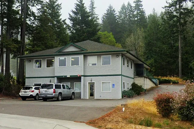 $730 | 24170 Highway 3, Belfair, WA 98528