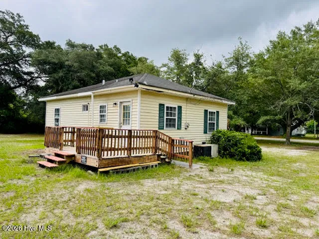 $1,395 | 3660 Old Maco Road Northeast, Leland, NC 28451