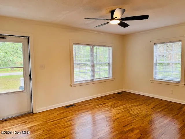 $1,395 | 3660 Old Maco Road Northeast, Leland, NC 28451