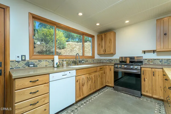 $1,195,411 | 11461 Riverwood Drive, Sylmar, CA 91342