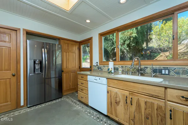 $1,195,411 | 11461 Riverwood Drive, Sylmar, CA 91342