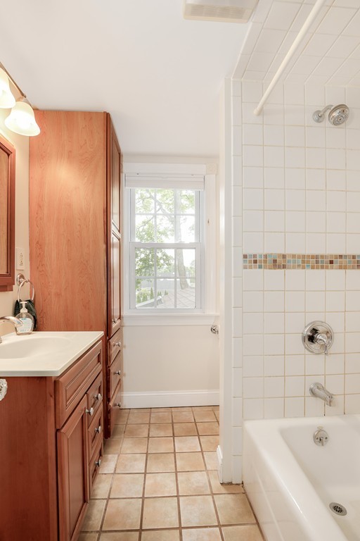 17 Parramatta Road Beverly, MA 01915 - Photo 17 of 26 Gallery Image 17
