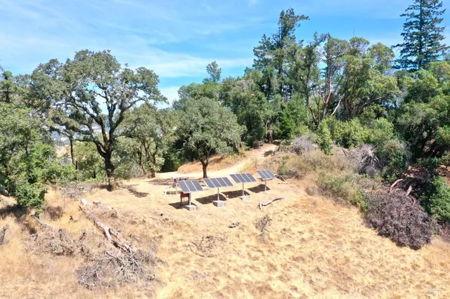 $1,685,000 | 31258 Highway 128, Cloverdale, CA 95425