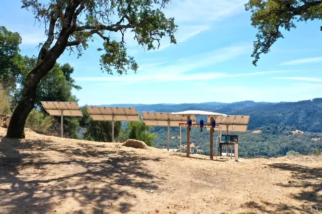 $1,685,000 | 31258 Highway 128, Cloverdale, CA 95425