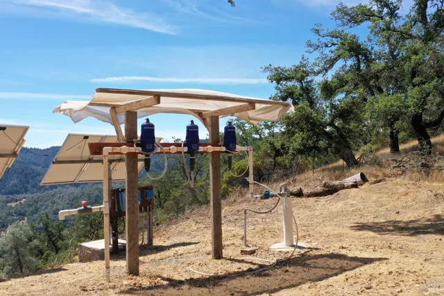 $1,685,000 | 31258 Highway 128, Cloverdale, CA 95425