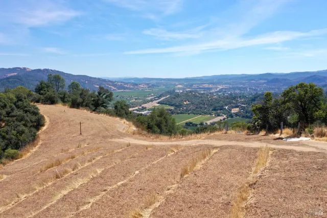 $1,685,000 | 31258 Highway 128, Cloverdale, CA 95425