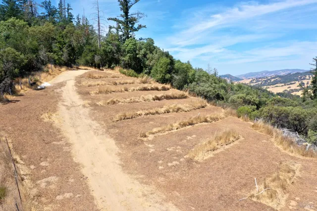 $1,685,000 | 31258 Highway 128, Cloverdale, CA 95425