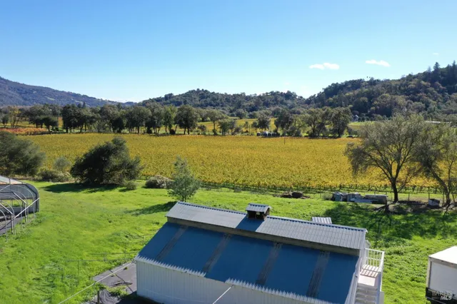 $1,685,000 | 31258 Highway 128, Cloverdale, CA 95425