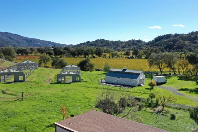 $1,685,000 | 31258 Highway 128, Cloverdale, CA 95425