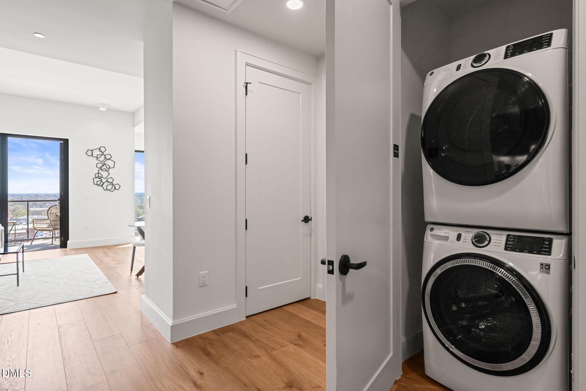 115 Morris Street, Unit 2004 Durham, NC 27701 - Photo 8 of 38 27-web-or-mls-untitled-25