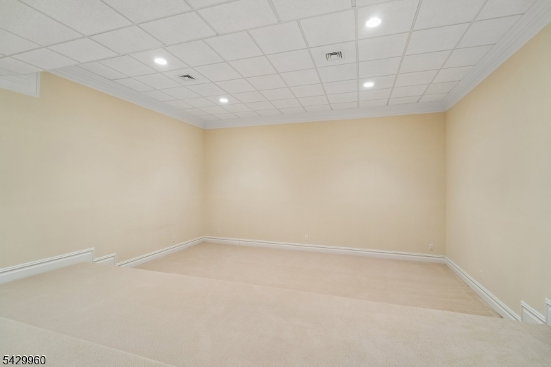 6 Grosvenor Road Short Hills, NJ 07078 - Photo 42 of 50