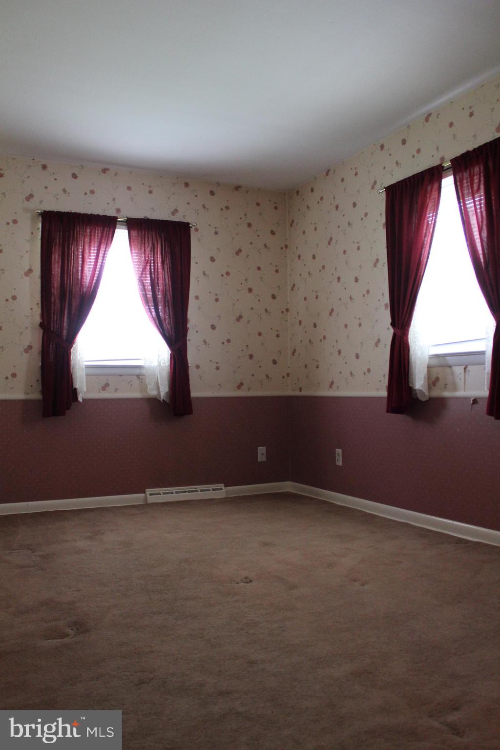 610 Paddock Road Southampton, PA 18966 - Photo 12 of 18 Bedroom 2