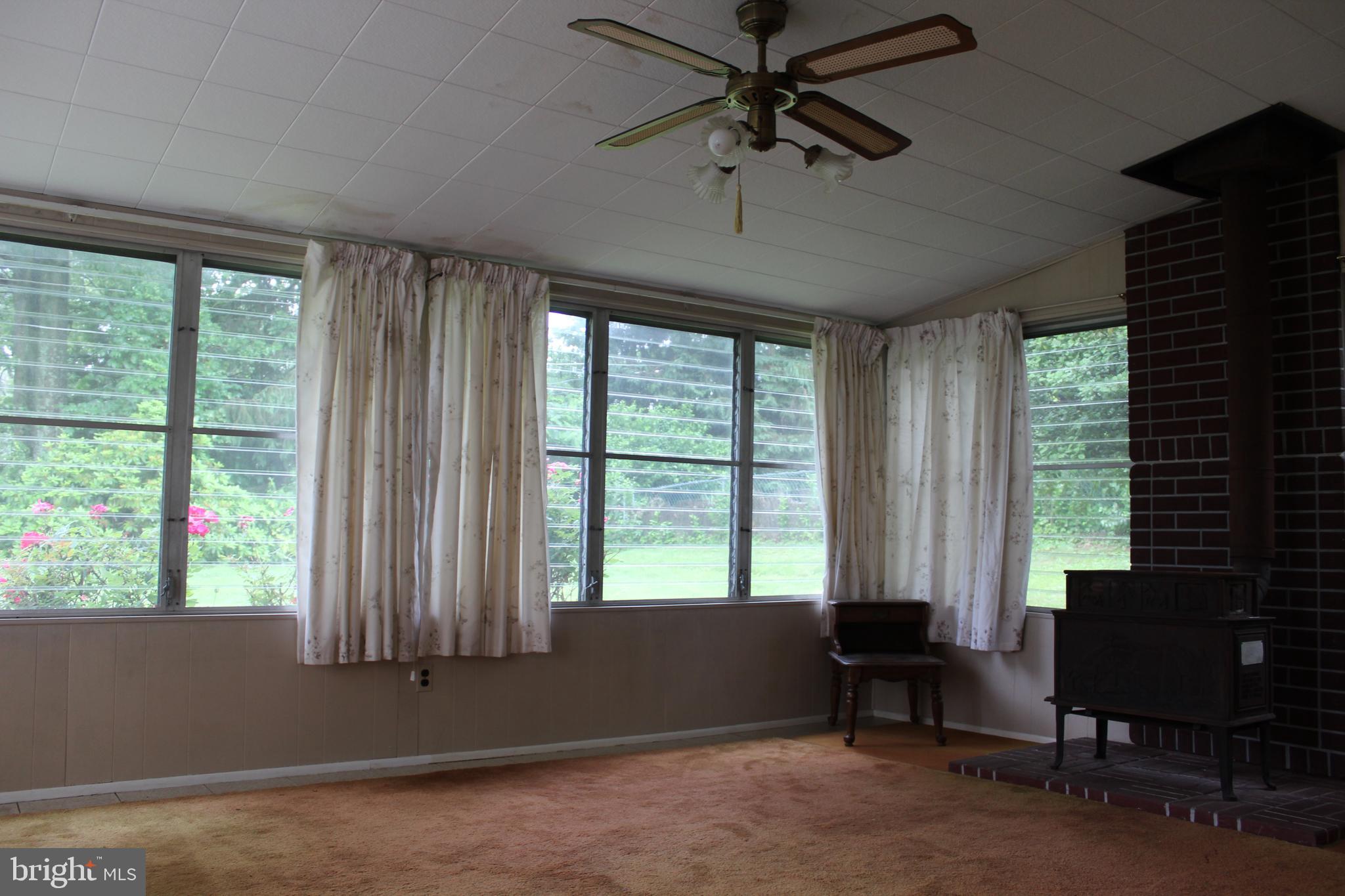 610 Paddock Road Southampton, PA 18966 - Photo 9 of 18 Sunroom